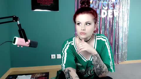 dellacrush_ online show from 10-07-25, 09:50