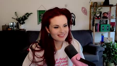 dellacrush_ online show from 12-16-25, 09:03