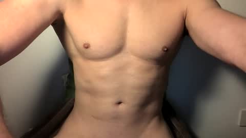 Snapshot of dellamoro chatting on 05-13-26, 01:30 dellamoro online show from 05-13-26, 01:30