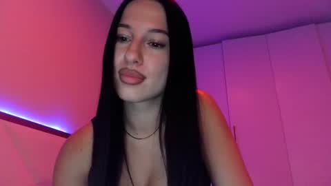 Snapshot of delly_love chatting on 06-25-26, 07:51 delly_love online show from 06-25-26, 07:51