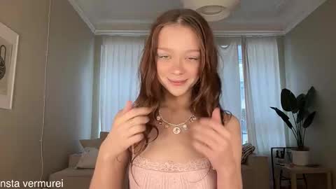 Delora online show from 10-21-25, 09:21