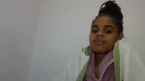 Snapshot of delphineee chatting on 06-26-26, 04:11 delphine online show from 06-26-26, 04:11
