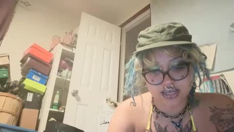 TankinBody online show from 10-21-25, 03:40