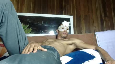 Snapshot of demarcous_nm chatting on 10-19-25, 05:46 D.C online show from 10-19-25, 05:46