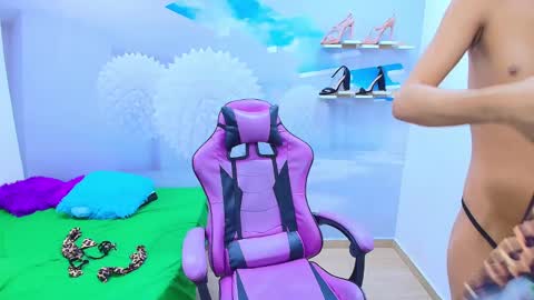 Snapshot of demi_leed chatting on 09-25-25, 12:31 DEMI online show from 09-25-25, 12:31