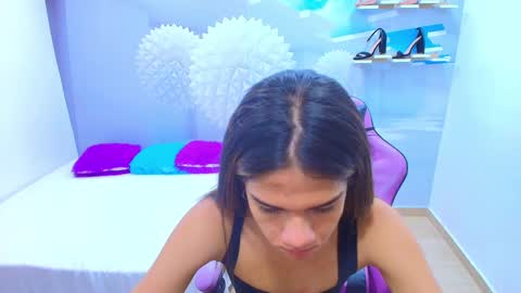 Snapshot of demi_leed chatting on 09-29-25, 12:21 DEMI online show from 09-29-25, 12:21