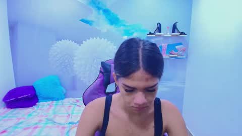 Snapshot of demi_leed chatting on 11-21-25, 12:15 DEMI online show from 11-21-25, 12:15