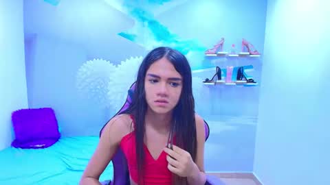 Snapshot of demi_leed chatting on 12-17-25, 02:23 DEMI online show from 12-17-25, 02:23