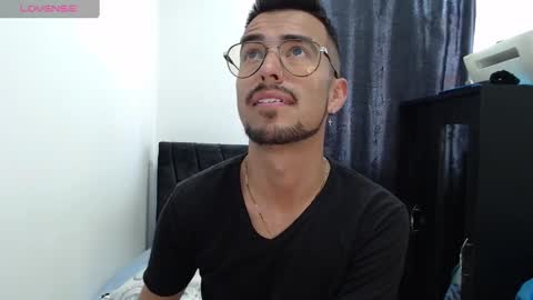 demian_val_4 online show from 03-01-25, 03:05