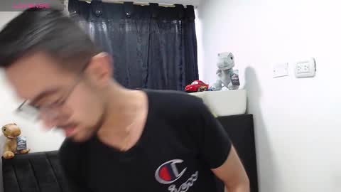 demian_val_4 online show from 02-10-26, 12:09