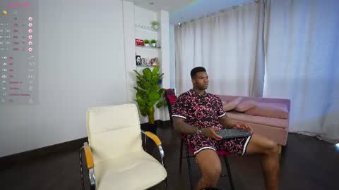 Snapshot of demianblake chatting on 07-19-26, 07:34 demianblake online show from 07-19-26, 07:34
