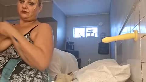 Snapshot of demigodsbanks chatting on 11-25-25, 12:16 Aries Anastasia online show from 11-25-25, 12:16