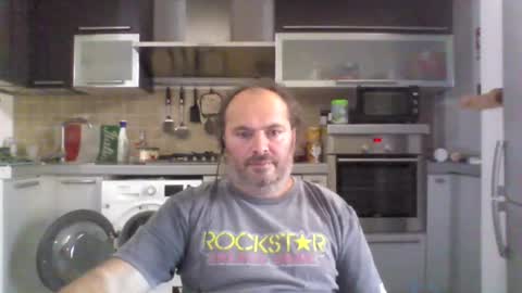 Snapshot of demon52 chatting on 11-18-25, 02:43 DEMON52 online show from 11-18-25, 02:43