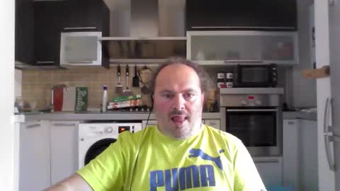 Snapshot of demon52 chatting on 05-11-26, 01:39 DEMON52 online show from 05-11-26, 01:39