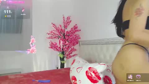 Snapshot of demonessssa chatting on 01-15-25, 07:37 Lana online show from 01-15-25, 07:37