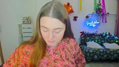 Sophie online show from 12-08-24, 04:14