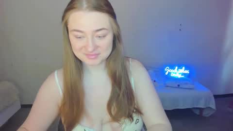 Sophie online show from 02-22-25, 05:23