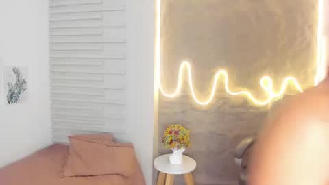 demy_ruiz online show from 03-07-25, 08:45