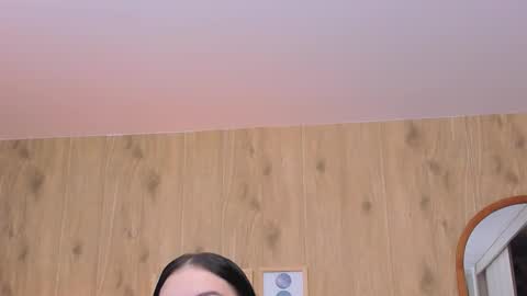 Snapshot of demyrose chatting on 10-18-25, 01:30 DEMY online show from 10-18-25, 01:30