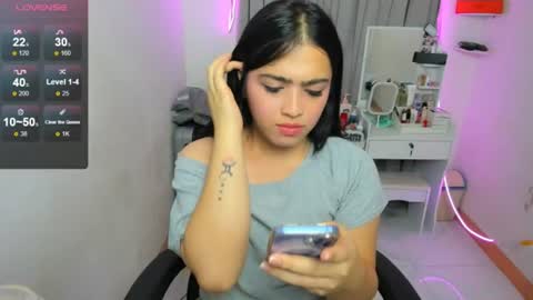 Snapshot of dencyleander chatting on 06-18-26, 09:14 Demi online show from 06-18-26, 09:14