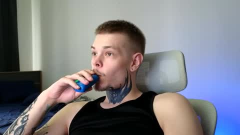 Snapshot of denis_here chatting on 06-09-26, 12:28 Denis online show from 06-09-26, 12:28