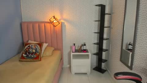 D E N I S  online show from 11-26-25, 02:56