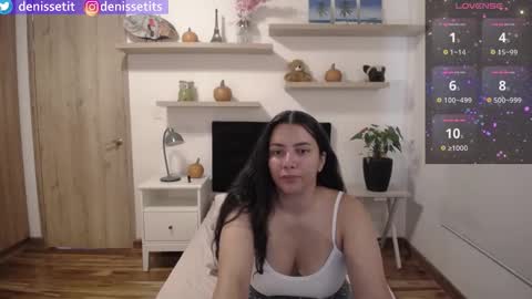    online show from 10-22-25, 02:39