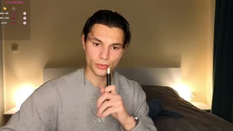 Den online show from 04-10-26, 06:23