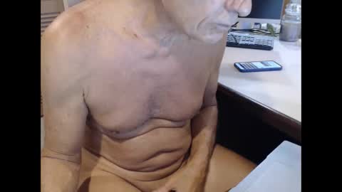 Snapshot of denn_jett chatting on 09-14-25, 02:05 Den Jet online show from 09-14-25, 02:05