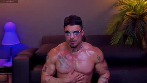 dennis_cox_ online show from 11-07-25, 05:51