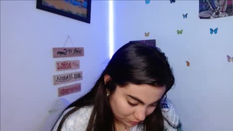 Snapshot of dennis_love_ chatting on 09-30-25, 04:06 rosse online show from 09-30-25, 04:06