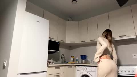 Denni online show from 10-11-25, 03:32