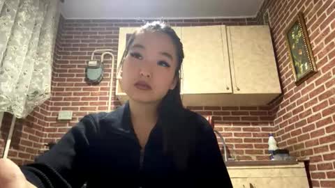 Snapshot of denysebernacchi chatting on 11-06-25, 12:28 Emma online show from 11-06-25, 12:28