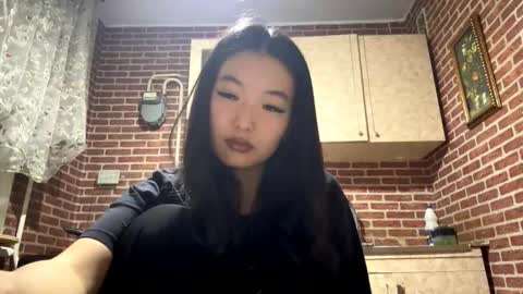 Snapshot of denysebernacchi chatting on 11-10-25, 01:54 Emma online show from 11-10-25, 01:54