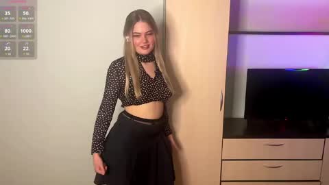 Luna online show from 03-20-26, 04:23