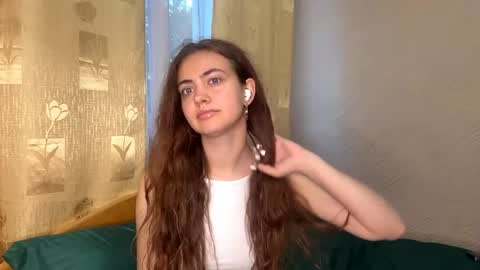 Snapshot of deonnamitcheltree chatting on 05-21-26, 05:09 Eva online show from 05-21-26, 05:09