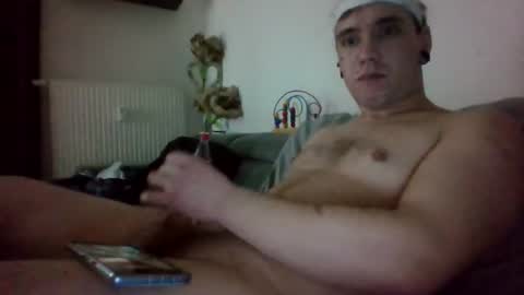 Snapshot of deraexli chatting on 02-18-25, 02:38 deraexli online show from 02-18-25, 02:38