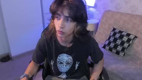 Snapshot of dereck_manson chatting on 10-05-25, 11:41 dereck_manson online show from 10-05-25, 11:41