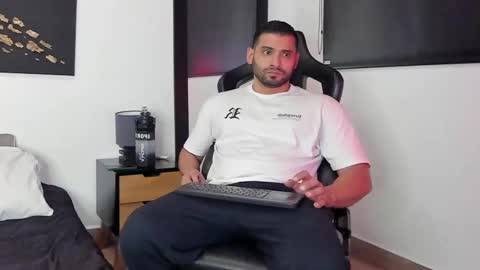 Dereck Vega online show from 12-07-24, 09:33