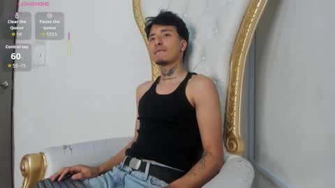 Snapshot of derek_devil24 chatting on 11-02-25, 06:38 Derek online show from 11-02-25, 06:38