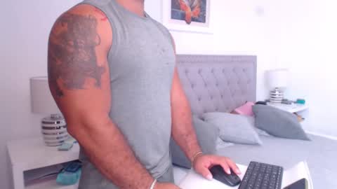 Snapshot of derek_group chatting on 02-16-26, 02:35 Derek online show from 02-16-26, 02:35