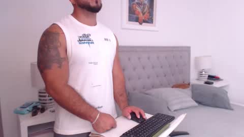 Snapshot of derek_group chatting on 02-23-26, 02:03 Derek online show from 02-23-26, 02:03