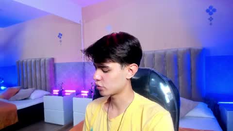 derek_sinn online show from 04-14-26, 07:42