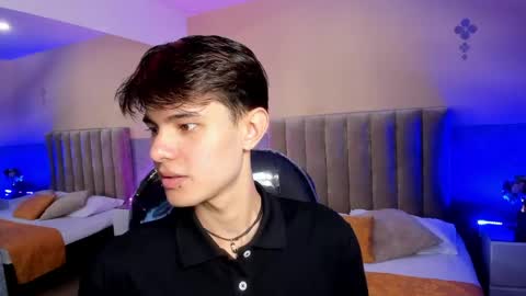 derek_sinn online show from 04-18-26, 08:09