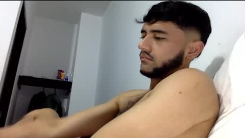 Snapshot of derek_smiith chatting on 11-18-25, 10:41 Derek smiith online show from 11-18-25, 10:41