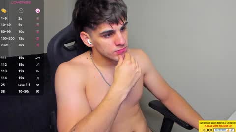 Snapshot of derekcb chatting on 01-19-25, 01:01 Derekcb online show from 01-19-25, 01:01