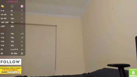 Snapshot of derekcb chatting on 10-15-25, 12:55 Derekcb online show from 10-15-25, 12:55