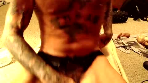 Snapshot of derekdiamond chatting on 10-05-25, 07:50 henry garfield online show from 10-05-25, 07:50