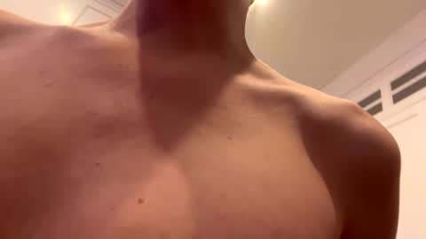 Snapshot of derekdings chatting on 12-11-24, 02:09 derekdings online show from 12-11-24, 02:09