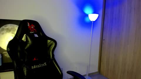 derekmuller11 online show from 03-08-26, 01:47